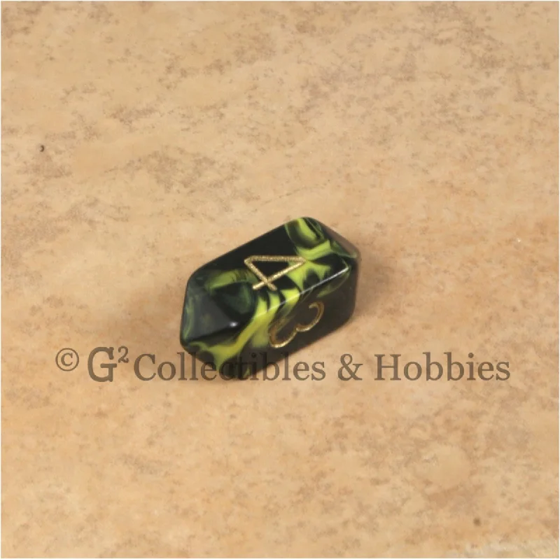 D4 Crystal Oblivion Yellow Die with Gold Numbers